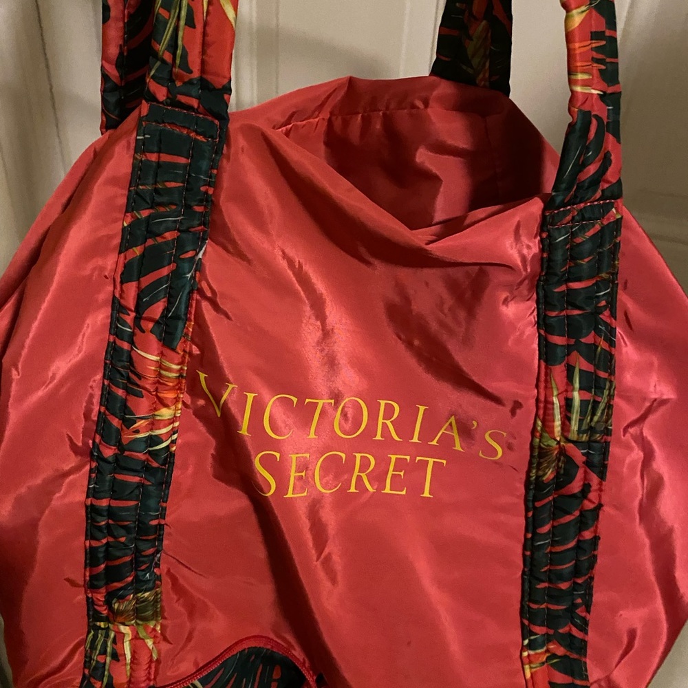 Victoria’s Secret tote/beach bag